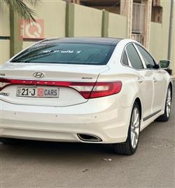 هیۆندای ازێرا